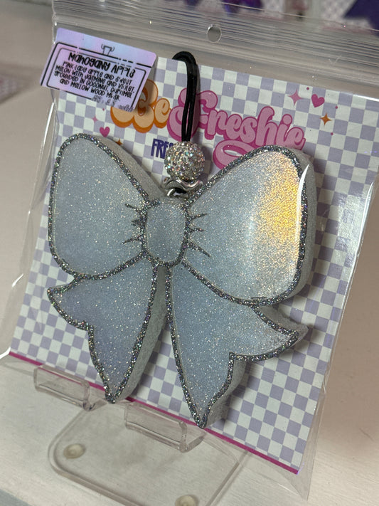 RTS: Silver Bow | Mahogany Apple